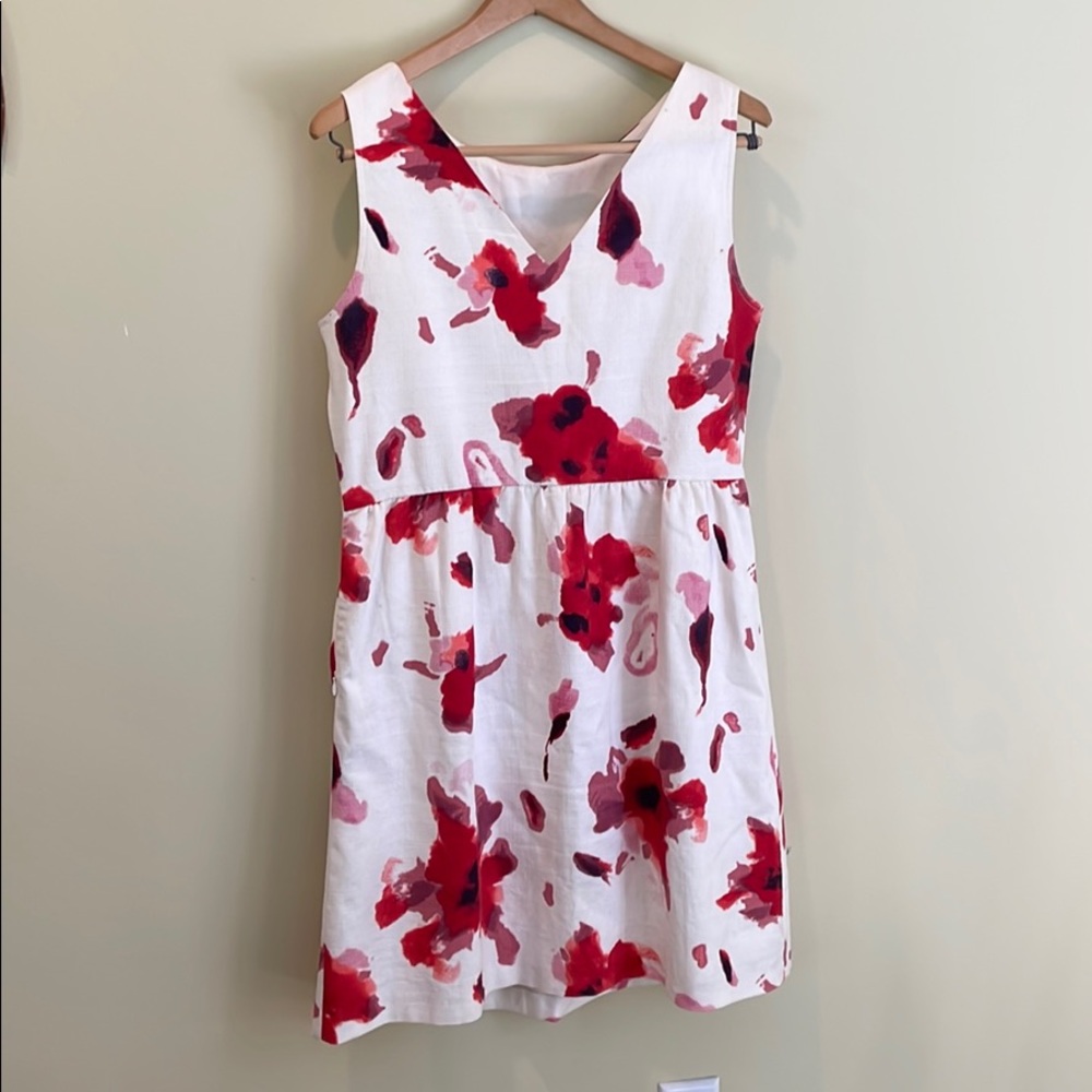 Dalia Floral Midi Sleeveless V Neckline Dress Size 10